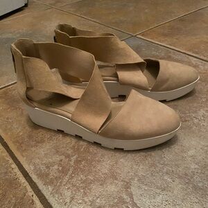 Eileen Fisher Suade Womens' Perforated Nubuck Platform Closed-toe Sandals size 7